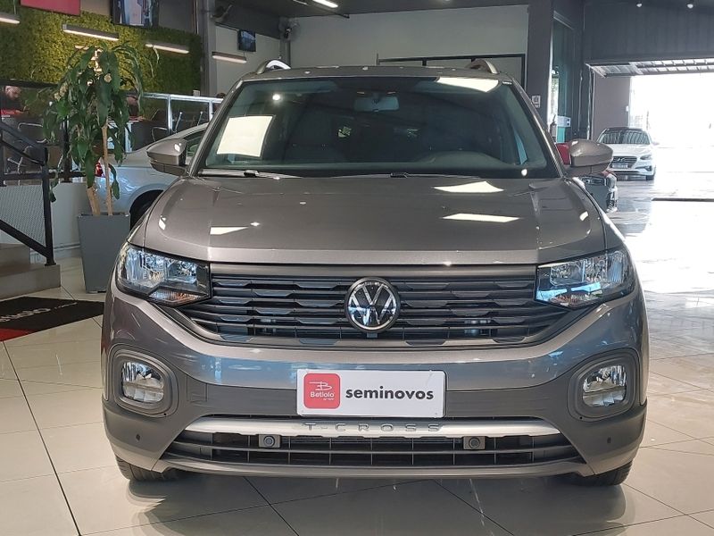 Volkswagen T-CROSS 1.0 200 TSI TOTAL FLEX AUTOMÁTICO 2023/2024 BETIOLO NOVOS E SEMINOVOS LAJEADO / Carros no Vale