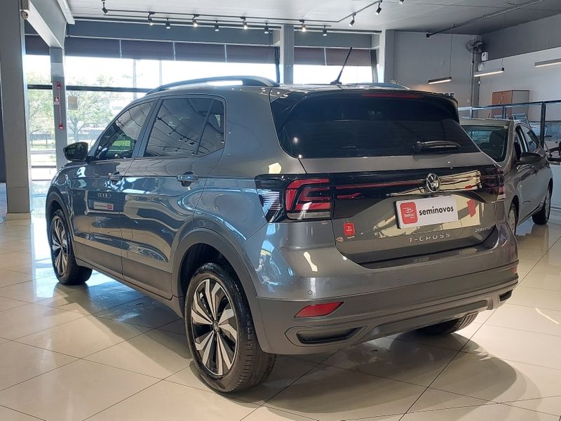 Volkswagen T-CROSS 1.0 200 TSI TOTAL FLEX AUTOMÁTICO 2023/2024 BETIOLO NOVOS E SEMINOVOS LAJEADO / Carros no Vale