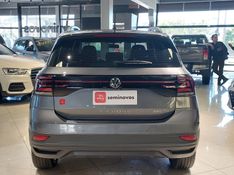 Volkswagen T-CROSS 1.0 200 TSI TOTAL FLEX AUTOMÁTICO 2023/2024 BETIOLO NOVOS E SEMINOVOS LAJEADO / Carros no Vale