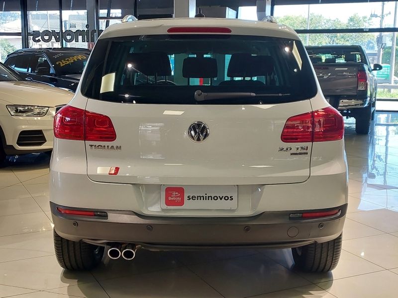 Volkswagen TIGUAN 2.0 TSI 16V TURBO GASOLINA 4P TIPTRONIC 2014/2015 BETIOLO NOVOS E SEMINOVOS LAJEADO / Carros no Vale