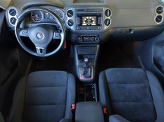 Volkswagen TIGUAN 2.0 TSI 16V TURBO GASOLINA 4P TIPTRONIC 2014/2015 BETIOLO NOVOS E SEMINOVOS LAJEADO / Carros no Vale