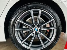 BMW 320i 2.0 16V TURBO GASOLINA SPORT AUTOMÁTICO 2019/2020 CASTELLAN E TOMAZONI MOTORS CAXIAS DO SUL / Carros no Vale