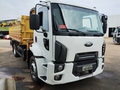 Ford Cargo 1723 E Turbo Munck 2013/2013 CAMINHÕES & CAMIONETAS PASSO FUNDO / Carros no Vale