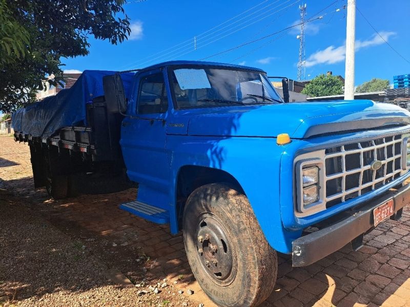 Ford F-11000 2p Carroceria 1986/1986 CAMINHÕES & CAMIONETAS PASSO FUNDO / Carros no Vale