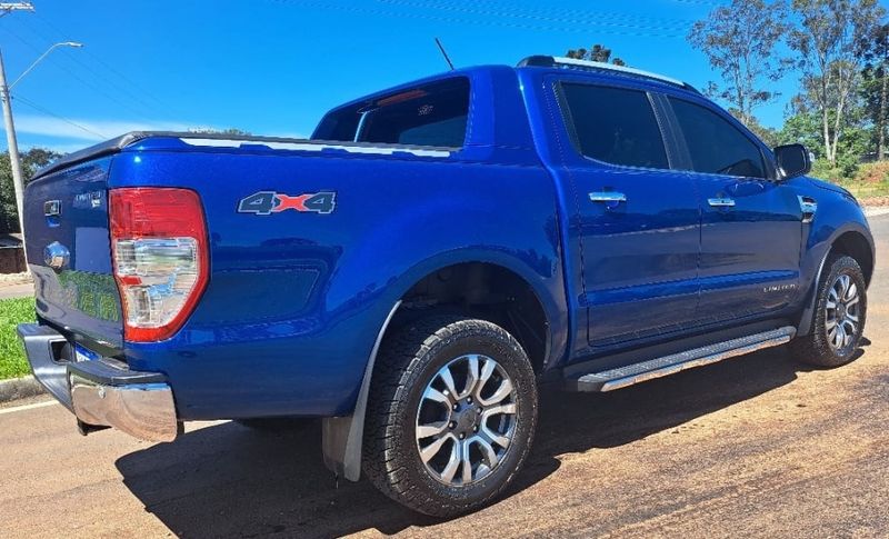 Ford RANGER 3.2 LIMITED 4X4 CD 20V DIESEL 4P AUTOMÁTICO 2019/2020 CAMINHÕES & CAMIONETAS PASSO FUNDO / Carros no Vale