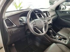 Hyundai TUCSON 1.6 16V T-GDI GASOLINA GLS ECOSHIFT 2017/2018 ADVANT AUTOMÓVEIS CAXIAS DO SUL / Carros no Vale