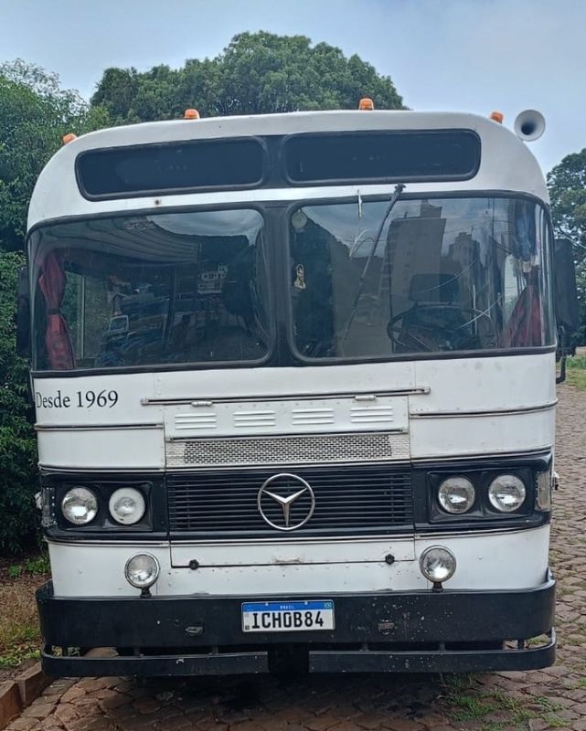 Mercedes-Benz 1113 Motor Home 1969/1969 CAMINHÕES & CAMIONETAS PASSO FUNDO / Carros no Vale