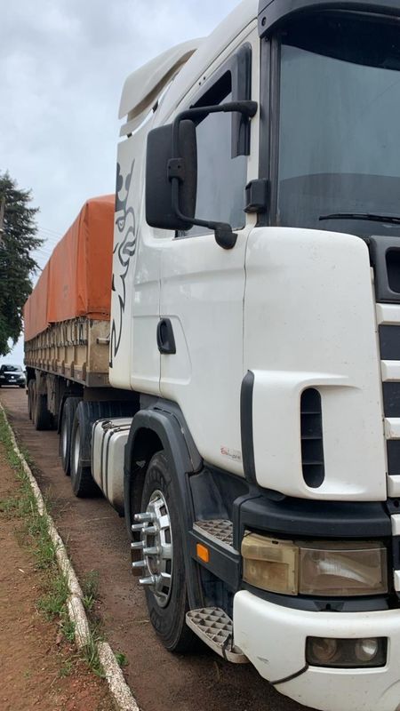 Scania 114 R-114 GA 380 6×2 NZ 3-Eixos 2p 2005/2006 CAMINHÕES & CAMIONETAS PASSO FUNDO / Carros no Vale