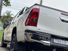 Toyota HILUX 2.8 D-4D TURBO DIESEL CD SRV 4X4 AUTOMÁTICO 2022/2022 CAMINHÕES & CAMIONETAS PASSO FUNDO / Carros no Vale