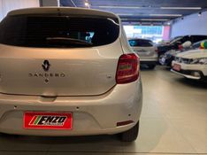 Renault Sandero EXPR 16 2015/2016 ENZO MULTIMARCAS CAXIAS DO SUL / Carros no Vale