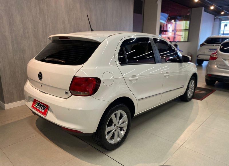 Volkswagen Gol Volkswagen VW/NOVO GOL 1.6 HIGHLINE 2013/2014 ENZO MULTIMARCAS CAXIAS DO SUL / Carros no Vale