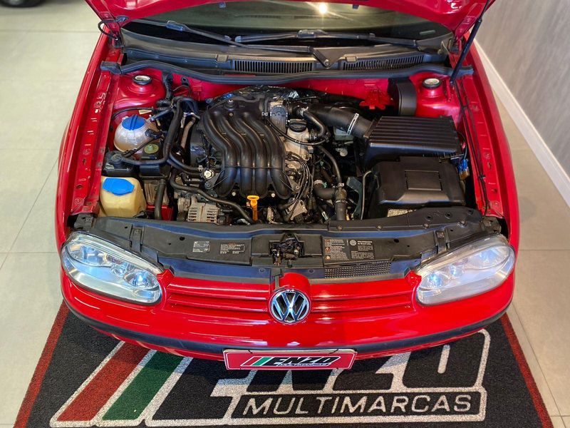 Volkswagen Golf 2.0 2006/2007 ENZO MULTIMARCAS CAXIAS DO SUL / Carros no Vale