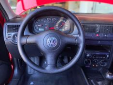 Volkswagen Golf 2.0 2006/2007 ENZO MULTIMARCAS CAXIAS DO SUL / Carros no Vale