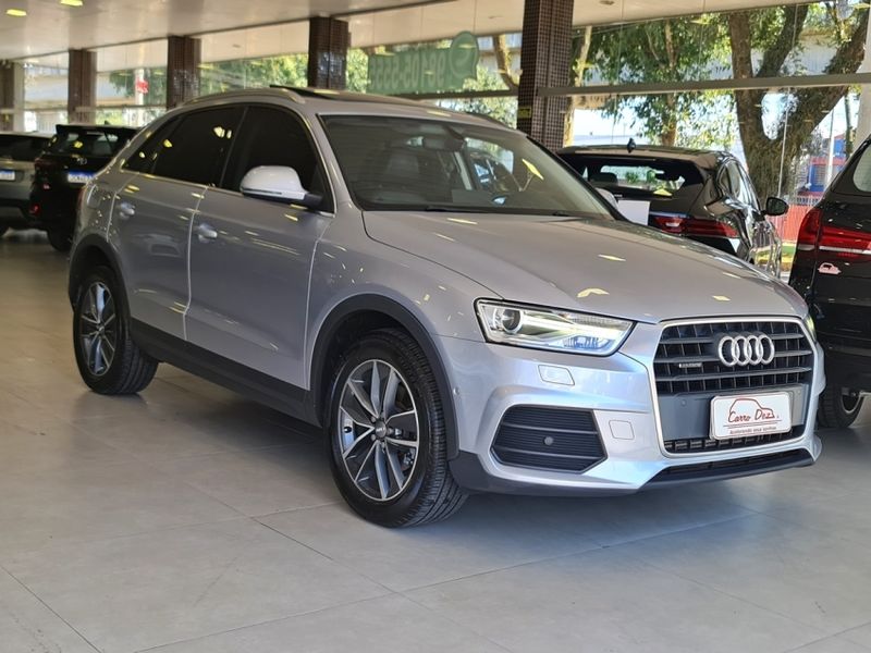 Audi Q3 2.0 TFSI AMBIENTE QUATTRO 4P GASOLINA S TRONIC 2017/2018 CARRO DEZ NOVO HAMBURGO / Carros no Vale