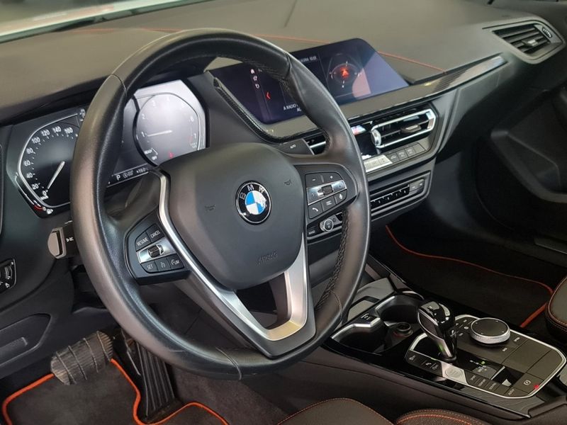 BMW 218i 1.5 TWINTURBO GASOLINA GRAN COUPE SPORT GP STEPTRONIC 2021/2021 CARRO DEZ NOVO HAMBURGO / Carros no Vale