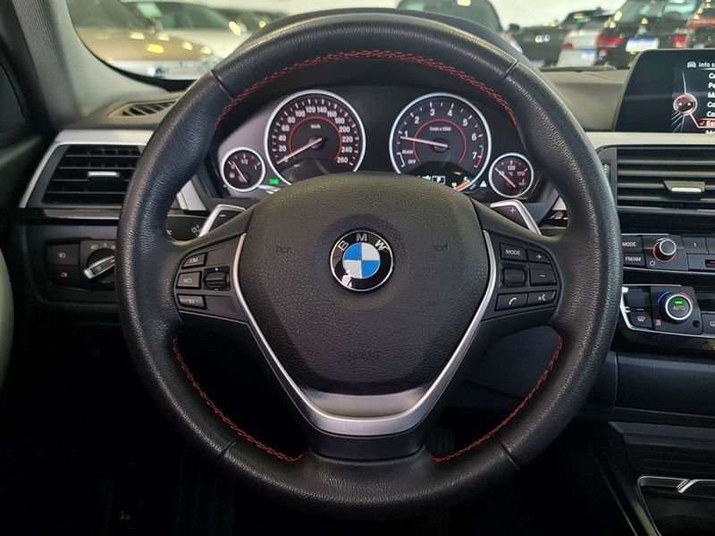 BMW 320i 2.0 SPORT GP 16V TURBO ACTIVE FLEX 4P AUTOMÁTICO 2017/2017 CARRO DEZ NOVO HAMBURGO / Carros no Vale