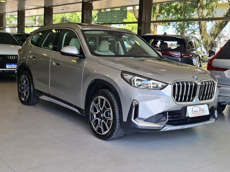 BMW X1 2.0 16V TURBO GASOLINA SDRIVE20I X-LINE STEPTRONIC 2022/2023 CARRO DEZ NOVO HAMBURGO / Carros no Vale