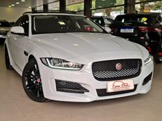 Jaguar XE 2.0 16V SI4 TURBO GASOLINA R-SPORT 4P AUTOMÁTICO 2015/2016 CARRO DEZ NOVO HAMBURGO / Carros no Vale