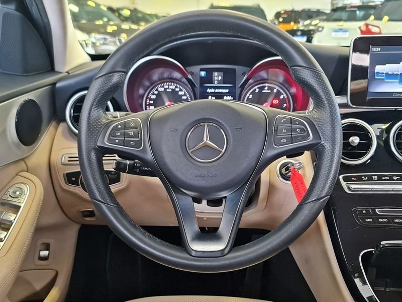 Mercedes-Benz C 180 1.6 CGI FLEX AVANTGARDE 9G-TRONIC 2018/2018 CARRO DEZ NOVO HAMBURGO / Carros no Vale