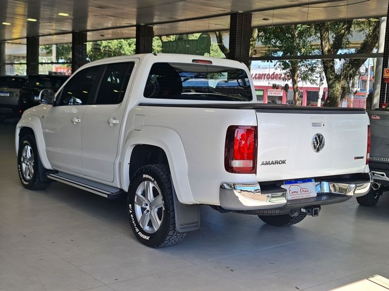 Volkswagen AMAROK 2.0 HIGHLINE 4X4 CD 16V TURBO INTERCOOLER DIESEL 4P AUTOMÁTICO 2019/2019 CARRO DEZ NOVO HAMBURGO / Carros no Vale