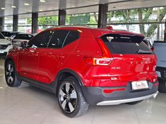 Volvo XC40 2.0 T4 GASOLINA MOMENTUM GEARTRONIC 2020/2020 CARRO DEZ NOVO HAMBURGO / Carros no Vale