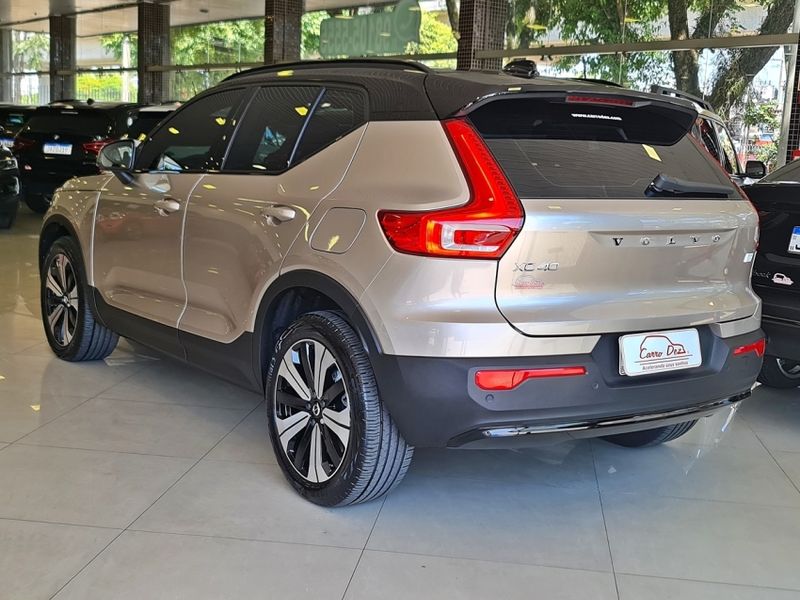 Volvo XC40 P6 RECHARGE ELECTRIC PLUS 2022/2023 CARRO DEZ NOVO HAMBURGO / Carros no Vale