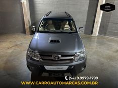 Toyota HILUX SW4 3.0 SRV 4X4 16V TURBO INTERCOOLER DIESEL 4P AUTOMÁTICO 2007/2008 CARRO AUTOMARCAS CAXIAS DO SUL / Carros no Vale