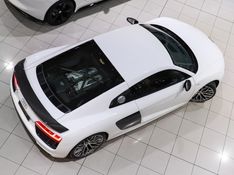 Audi R8 5.2 FSI COUPE PLUS QUATTRO V10 40V GASOLINA 2P S TRONIC 2017/2018 VIA BELLA VEÍCULOS ESPECIAIS CAXIAS DO SUL / Carros no Vale