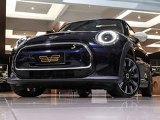 Mini COOPER SE EXCLUSIVE 2P ELÉTRICO 2021/2022 VIA BELLA VEÍCULOS ESPECIAIS CAXIAS DO SUL / Carros no Vale