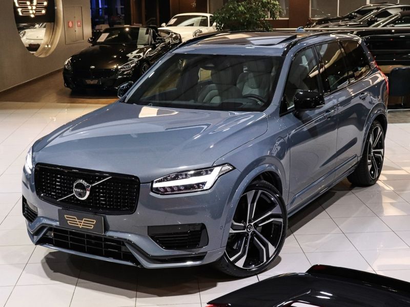 Volvo XC90 2.0 T8 RECHARGE ULTIMATE DARK AWD GEARTRONIC 2022/2023 VIA BELLA VEÍCULOS ESPECIAIS CAXIAS DO SUL / Carros no Vale