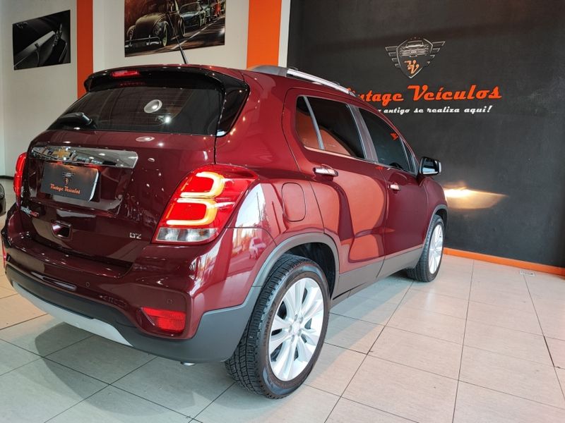 Chevrolet TRACKER 1.4 16V TURBO FLEX LTZ AUTOMÁTICO 2017/2017 VINTAGE VEÍCULOS CAXIAS DO SUL / Carros no Vale