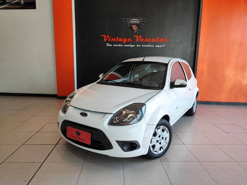 Ford KA 1.0 MPI 8V FLEX 2P MANUAL 2013/2013 VINTAGE VEÍCULOS CAXIAS DO SUL / Carros no Vale