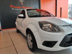 Ford KA 1.0 MPI 8V FLEX 2P MANUAL 2013/2013 VINTAGE VEÍCULOS CAXIAS DO SUL / Carros no Vale