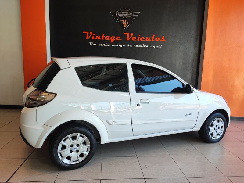 Ford KA 1.0 MPI 8V FLEX 2P MANUAL 2013/2013 VINTAGE VEÍCULOS CAXIAS DO SUL / Carros no Vale