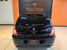 Renault CLIO 1.0 EXPRESSION 16V FLEX 4P MANUAL 2015/2016 VINTAGE VEÍCULOS CAXIAS DO SUL / Carros no Vale