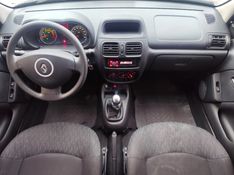 Renault CLIO 1.0 EXPRESSION 16V FLEX 4P MANUAL 2015/2016 VINTAGE VEÍCULOS CAXIAS DO SUL / Carros no Vale