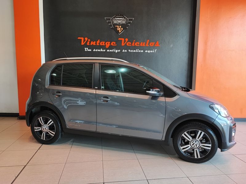 Volkswagen UP 1.0 170 TSI TOTAL FLEX XTREME 4P MANUAL 2019/2020 VINTAGE VEÍCULOS CAXIAS DO SUL / Carros no Vale