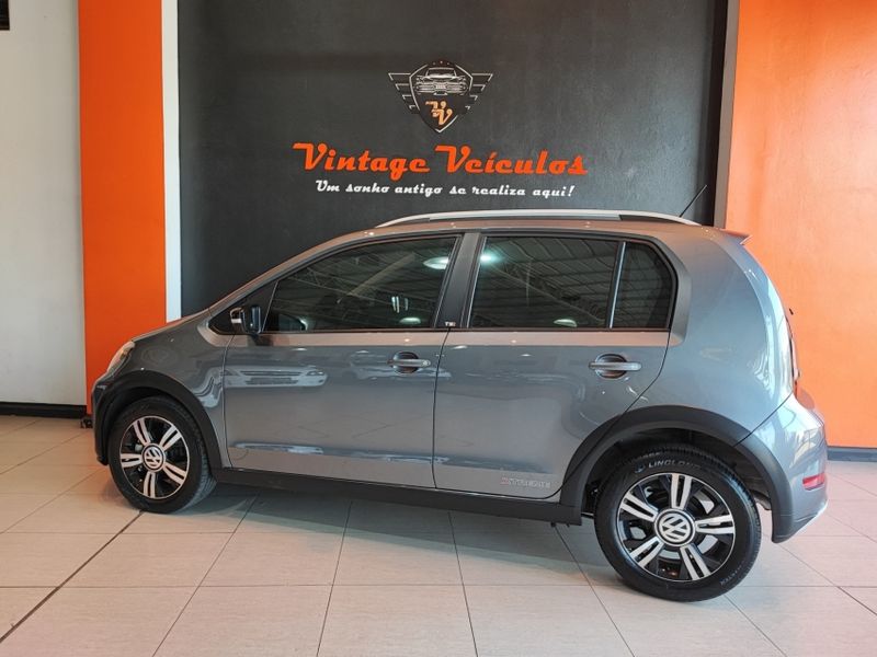 Volkswagen UP 1.0 170 TSI TOTAL FLEX XTREME 4P MANUAL 2019/2020 VINTAGE VEÍCULOS CAXIAS DO SUL / Carros no Vale