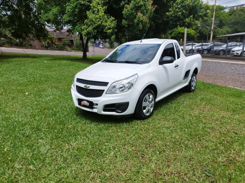 Chevrolet MONTANA LS 1.4 2018 GRASSI VEÍCULOS LAJEADO / Carros no Vale