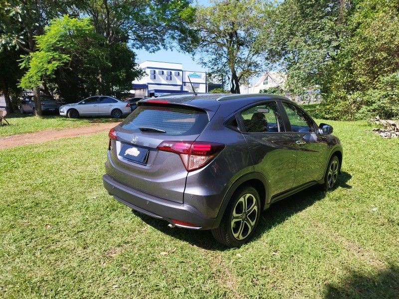 Honda HR-V TOURING 1.8 2018 GRASSI VEÍCULOS LAJEADO / Carros no Vale