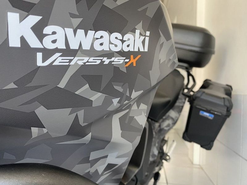 Kawasaki VERSYS-X 300 TOUR 2020 SÓ MOTOS E AUTOMÓVEIS SANTA CRUZ DO SUL / Carros no Vale