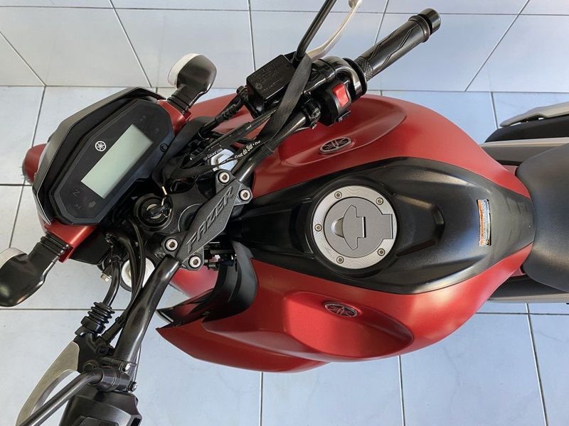 Yamaha FAZER 250 2018 SÓ MOTOS E AUTOMÓVEIS SANTA CRUZ DO SUL / Carros no Vale