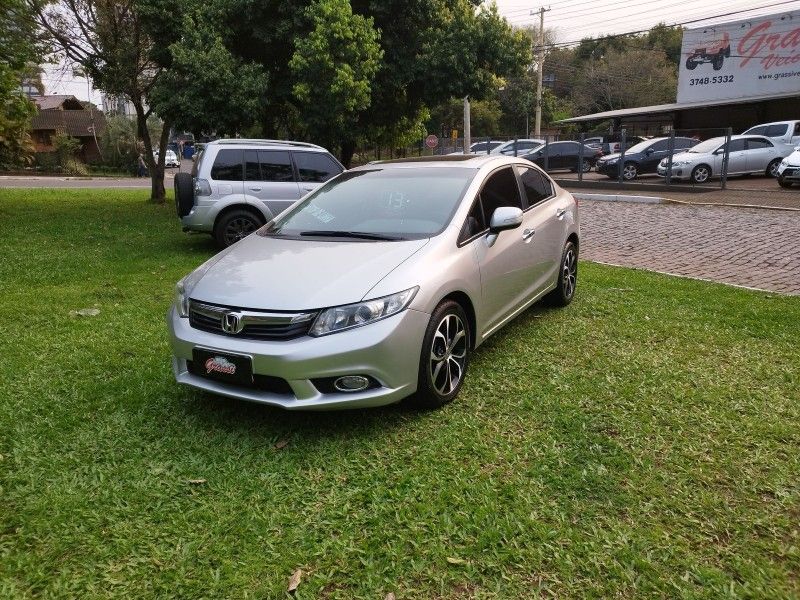 Honda CIVIC SEDAN EXL 2013 GRASSI VEÍCULOS LAJEADO / Carros no Vale