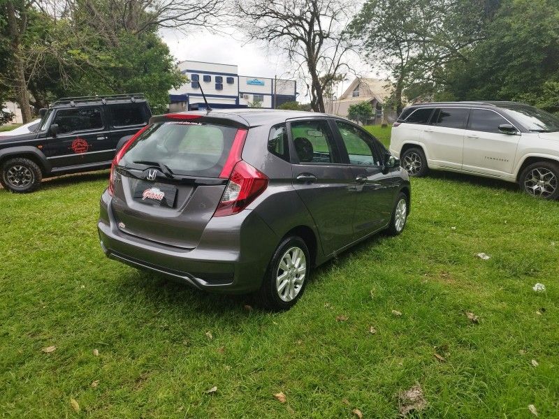 Honda FIT LX 1.5 2018 GRASSI VEÍCULOS LAJEADO / Carros no Vale