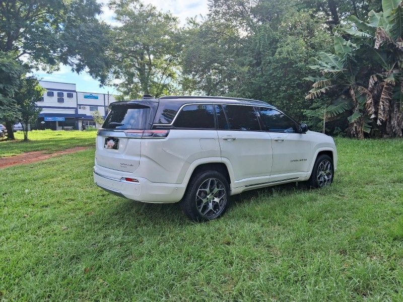 Jeep COMMANDER OVERLAND TD380 2.0 4X4 2022 GRASSI VEÍCULOS LAJEADO / Carros no Vale