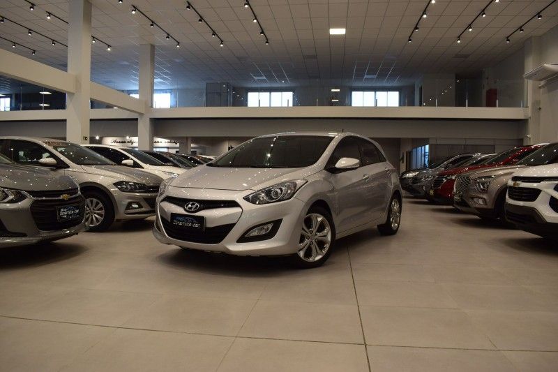 Hyundai I30 1.8 2014 DINAMICA-CAR VENÂNCIO AIRES / Carros no Vale