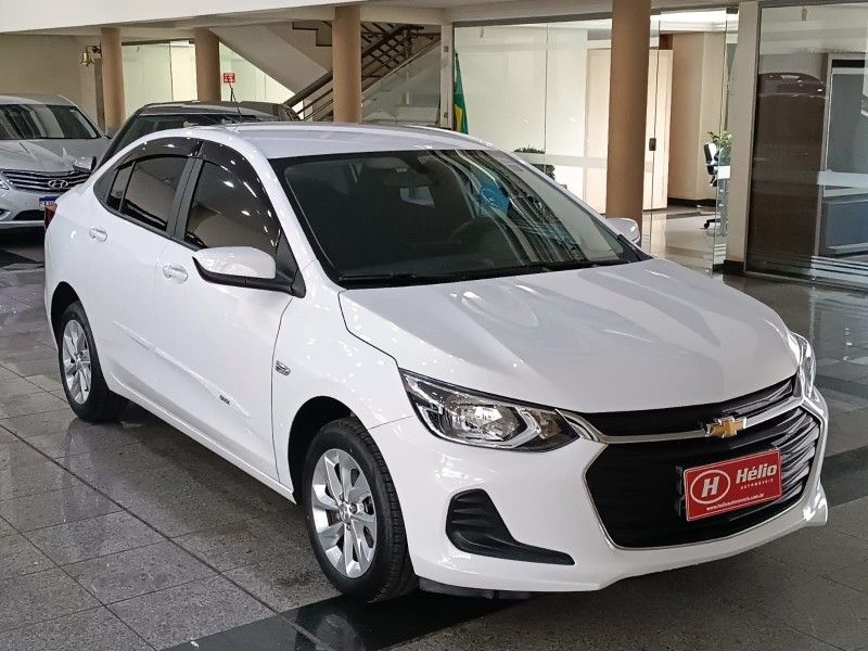 Chevrolet ONIX SEDAN PLUS LT 1.0 2023 HÉLIO AUTOMÓVEIS LAJEADO / Carros no Vale