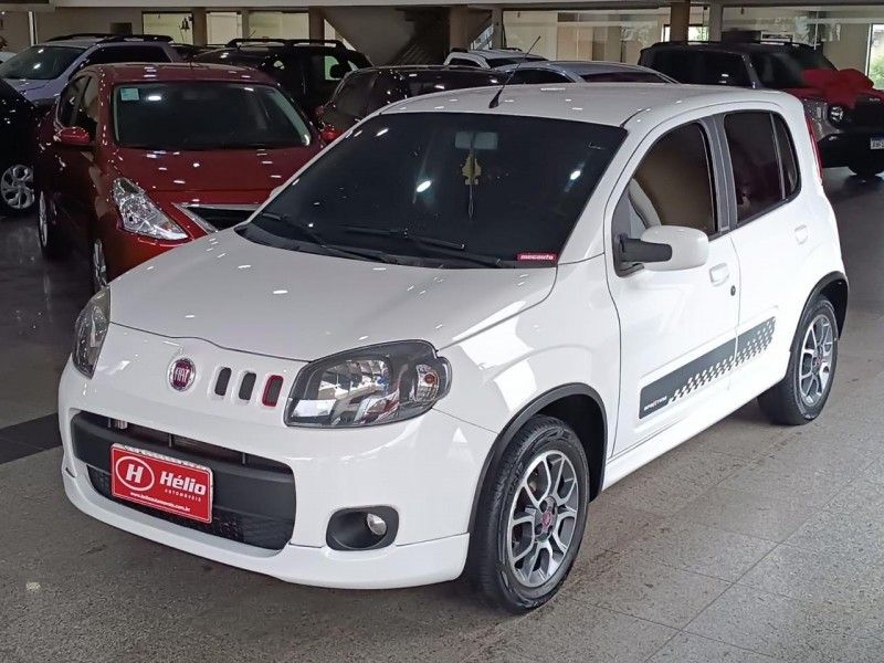 Fiat UNO SPORTING 1.4 EVO 2014 HÉLIO AUTOMÓVEIS LAJEADO / Carros no Vale