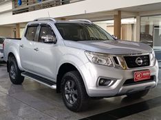 Nissan FRONTIER LE 2.3 BI TURBO 2017 HÉLIO AUTOMÓVEIS LAJEADO / Carros no Vale