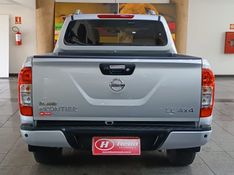 Nissan FRONTIER LE 2.3 BI TURBO 2017 HÉLIO AUTOMÓVEIS LAJEADO / Carros no Vale